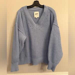 Aerie Beyond Chenille V-Neck sweater in baby blue, EUC, Medium